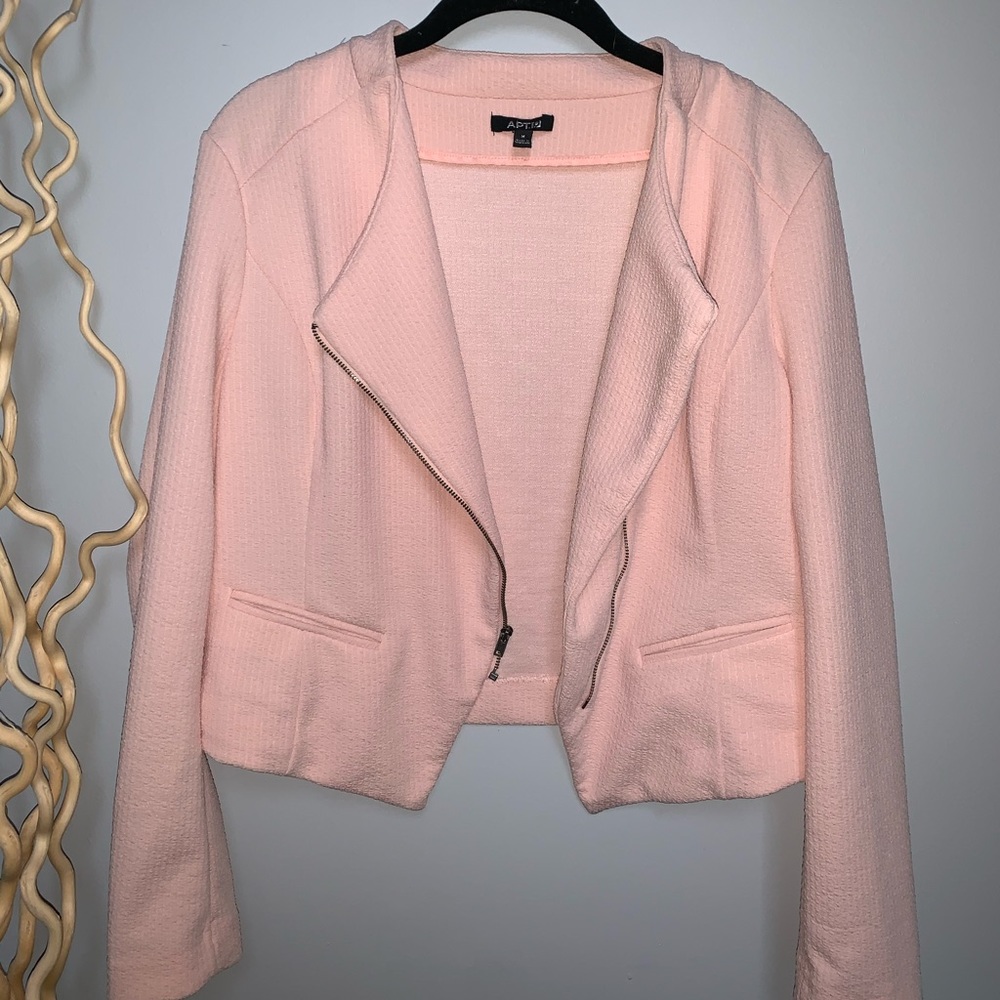 Pink Stretchy Zippered Blazer ⚡️